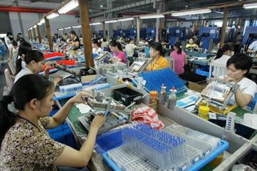 制造業(yè)PMI創(chuàng)20個月新低，都是春節(jié)惹的禍？