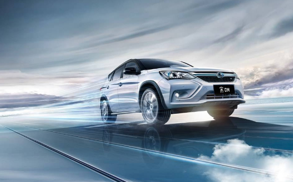 比亞迪業(yè)績(jī)下滑,新能源汽車今年要出事?