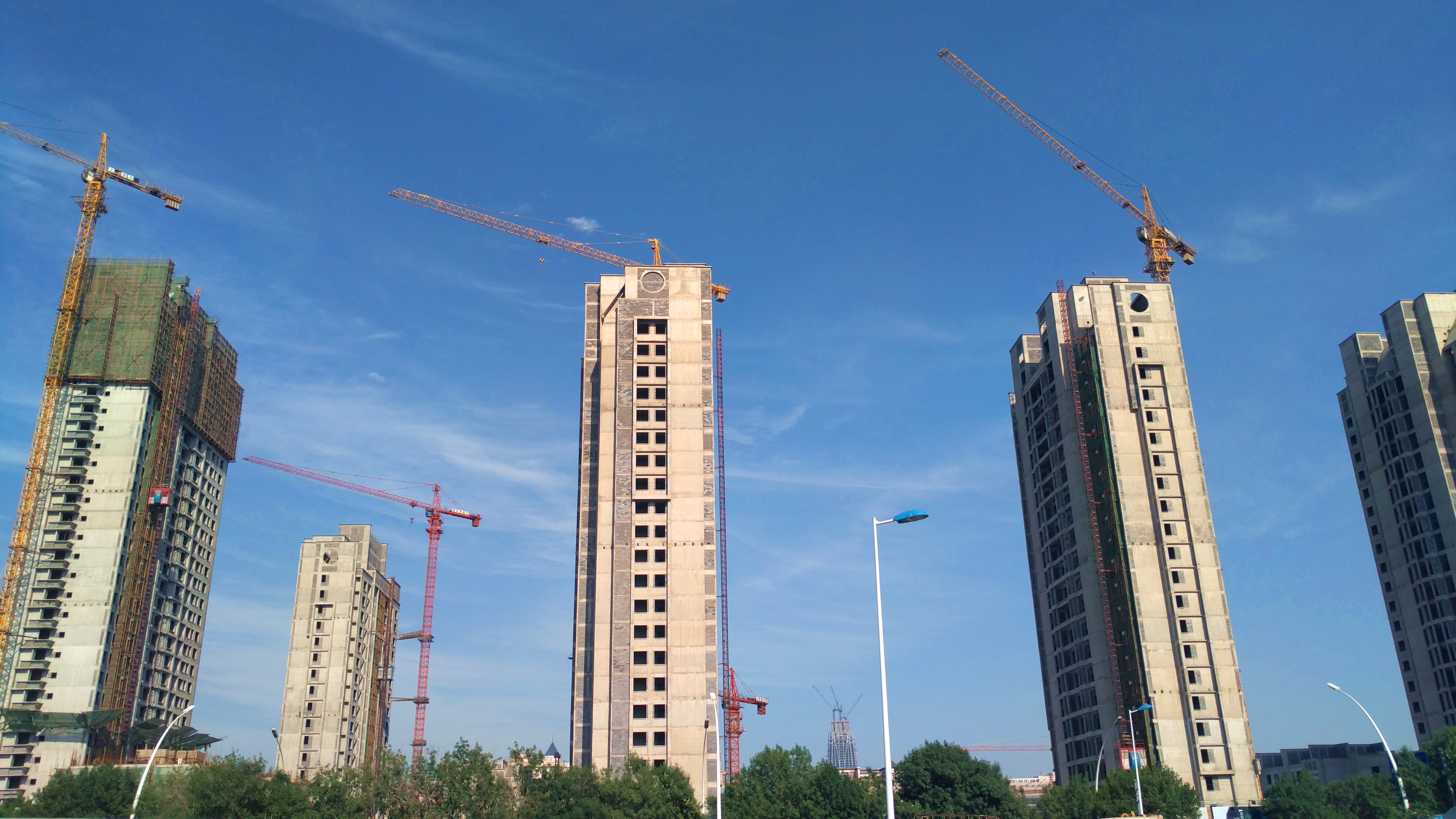 搶人大戰背后的賣房計，你根本想不到！