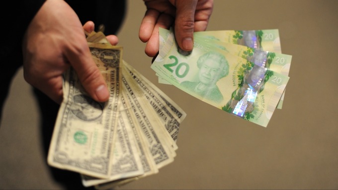 中美貿易摩擦升級美元續漲鷹派BOE難抗英鎊貶勢 