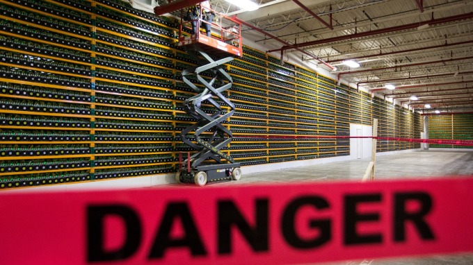 比特幣走向三角突破邊緣需正視跌破3000美元的可能性