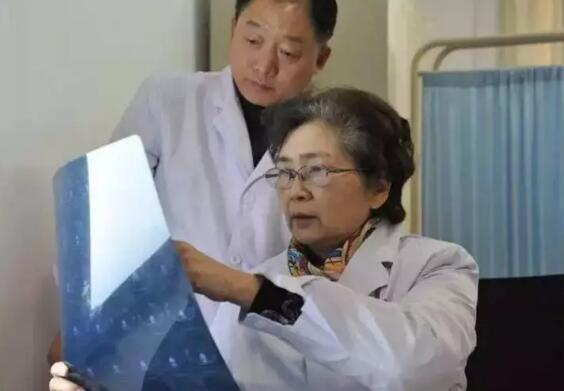 抗疫重大研究：還有一人值得被銘記！