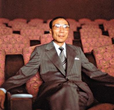 齊名李嘉誠(chéng)，被指吝嗇卻捐出百億，你至今還受