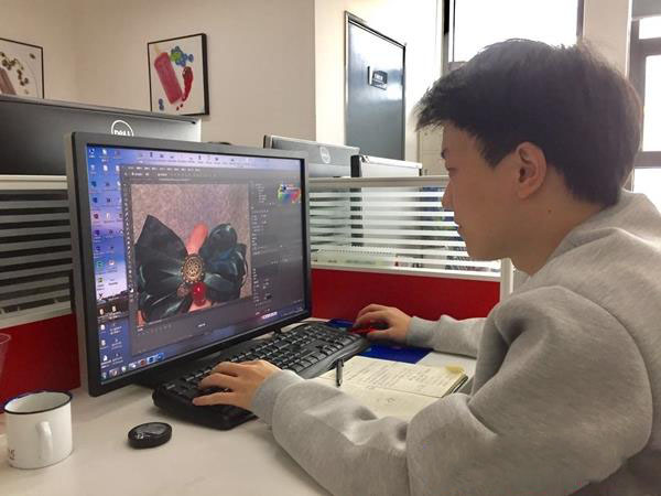 大學生創業：原創手工一炮走紅 布局淘寶專柜，走工廠路線