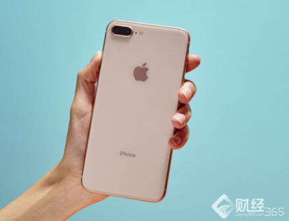 <b>iPhone 8評測:叫它iPhone 7s更合適</b>