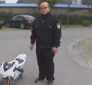 《人民的民義》“碰瓷”了?這款袖珍摩托車卻火了一把! 《人民的民義》“碰瓷”了?這款袖珍摩托車卻火了一把!